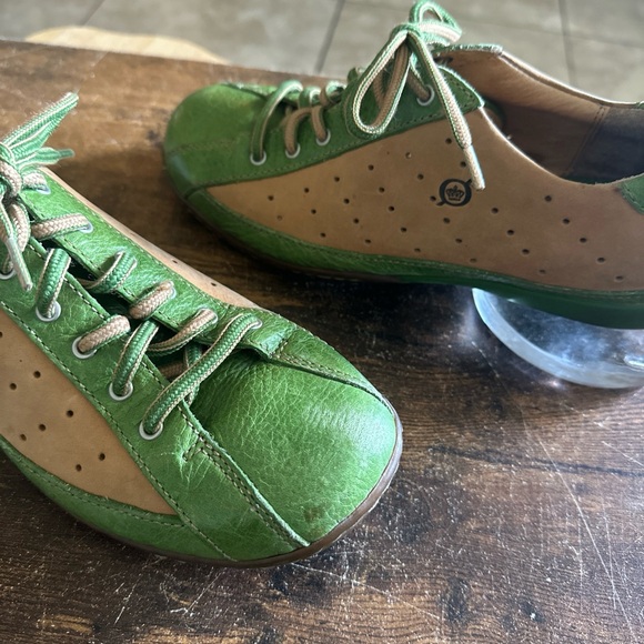 Born Shoes Women 7.5 Hawkeye Green Tan Leather Lace Up Comfort Sneakers Bowling - Picture 5 of 10